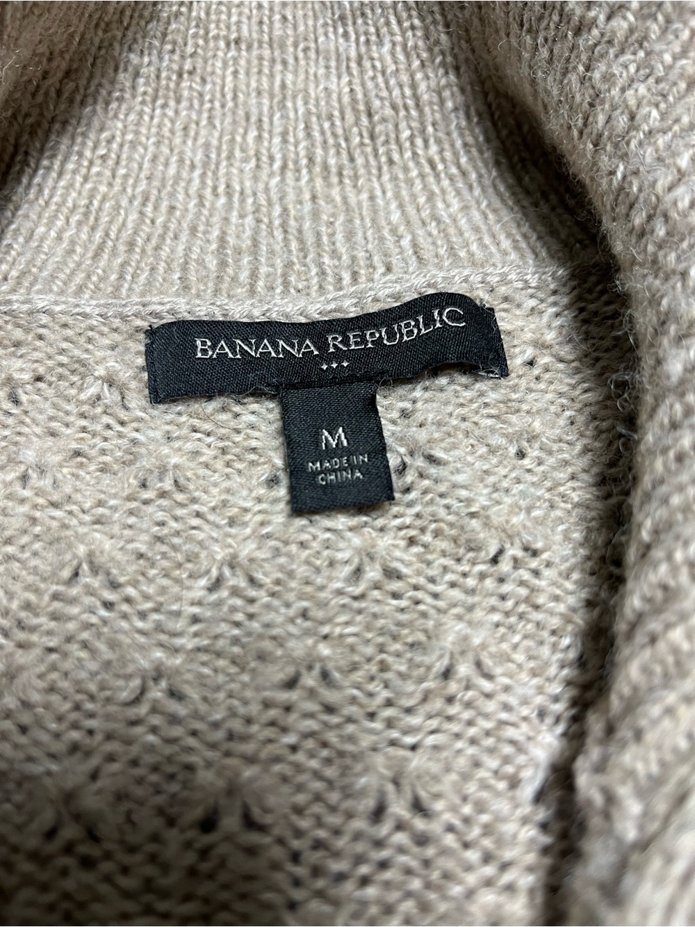 Banana Republic women’s size medium wool blend Beige Knit Zip Cardigan - Picture 2 of 6